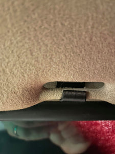 Sun visor retainer bracket clip for Audi 100 C2, 50, B2 80, Sport quattro, VW Passat/Santana, Polo/Derby/Vento-IND 823857561B